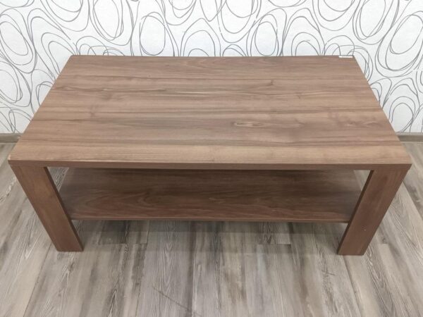 Introducing our stylish 120cm x 120cm Executive Wooden Coffee Table, a perfect blend of elegance and functionality for any modern living space or office lounge