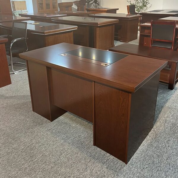 140cm Executive Boss Table with lockable drawers and spacious work surface.