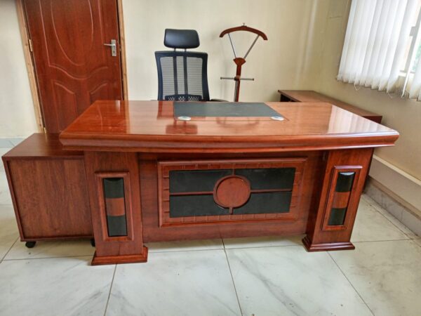 1.6 Meters Mahogany Executive Office Desk with spacious work surface and multiple storage drawers.