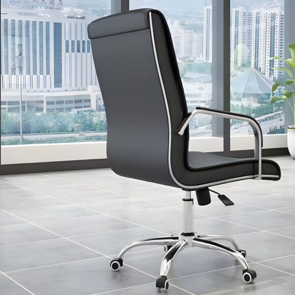 Manager’s Executive Leather Office Seat with adjustable features, padded backrest, and high-quality leather upholstery.