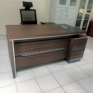 1800mm Modern Executive Manager's Desk with spacious surface, ergonomic design, and sleek, professional finish, ideal for modern office settings.