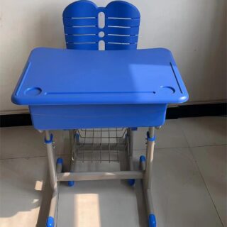 Tutorial Kids Class Desks and Chairs Set with adjustable desk and chair, designed for comfort and learning.