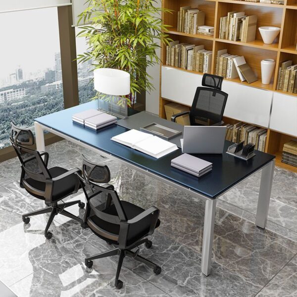 Ergonomic Swivel Mesh Home Office Seat with adjustable height and lumbar support, designed for comfort and productivity.