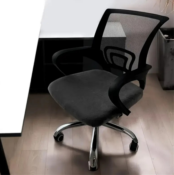 Clerical Mesh Computer Swivel Office Seat with breathable mesh backrest and adjustable height for ergonomic comfort.