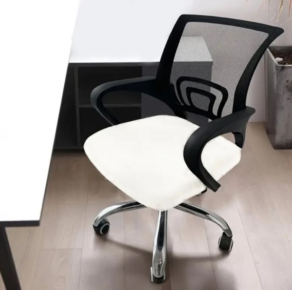 Clerical Mesh Computer Swivel Office Seat with breathable mesh backrest and adjustable height for ergonomic comfort.