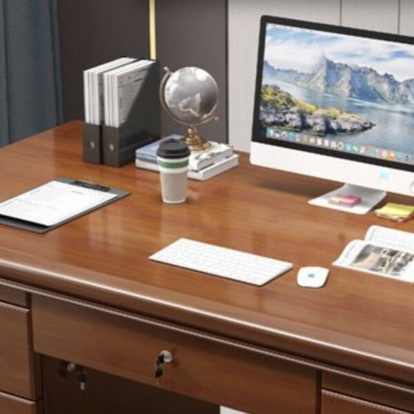 1400mm Executive Secure Computer Desk with locking drawers and spacious work surface.