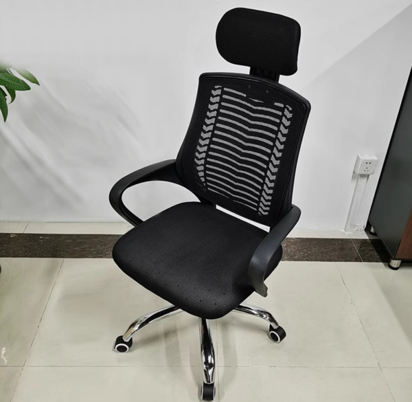 Office Mesh Headrest Chair with adjustable height, breathable mesh backrest, padded seat, and ergonomic design, offering comfort and support for extended use.